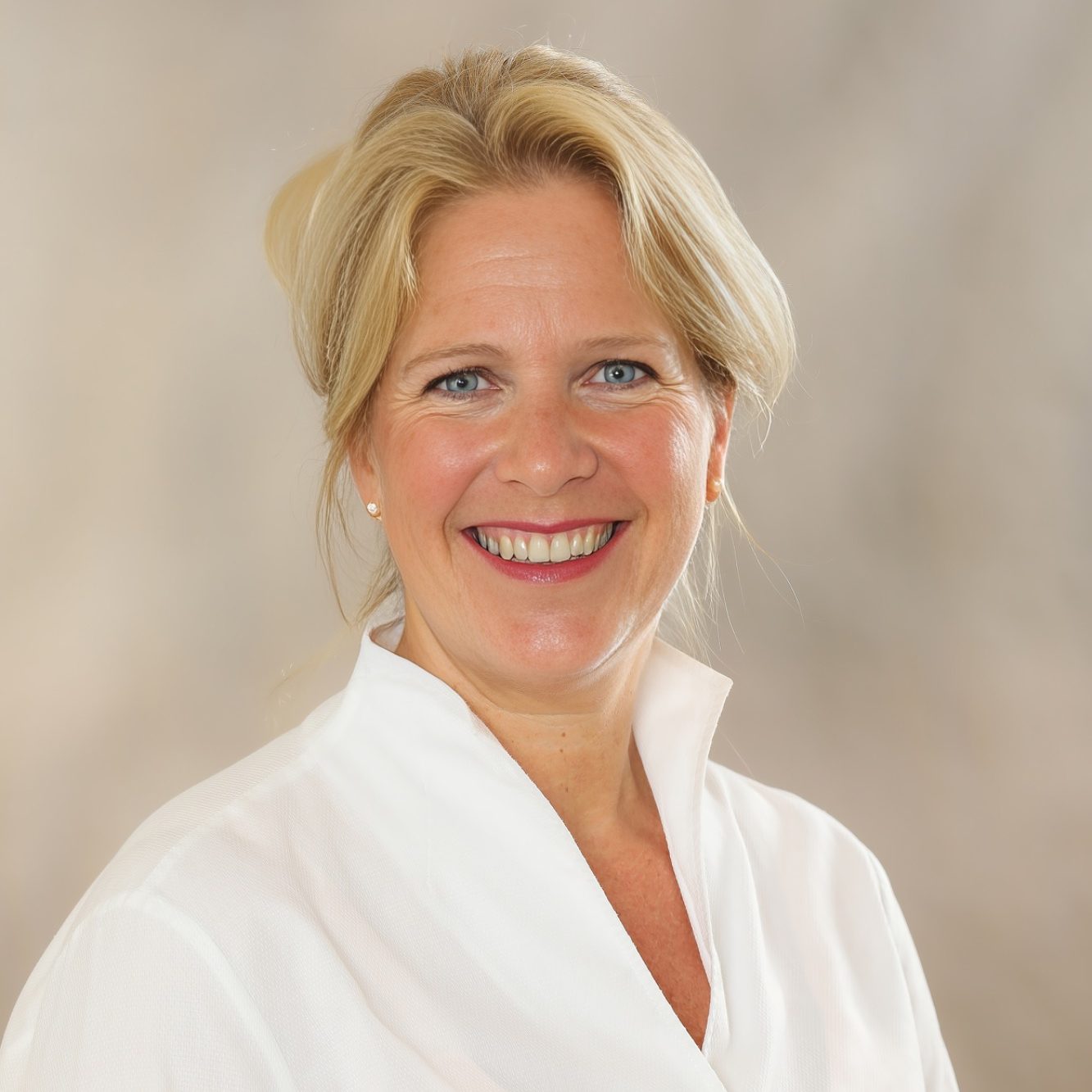 Versicherung Vorsorge Nicole van Hattum Bernau am Chiemsee Prien Reit im Winkl Frasdorf Bad Endorf Grassau Finanzdienstleistungen