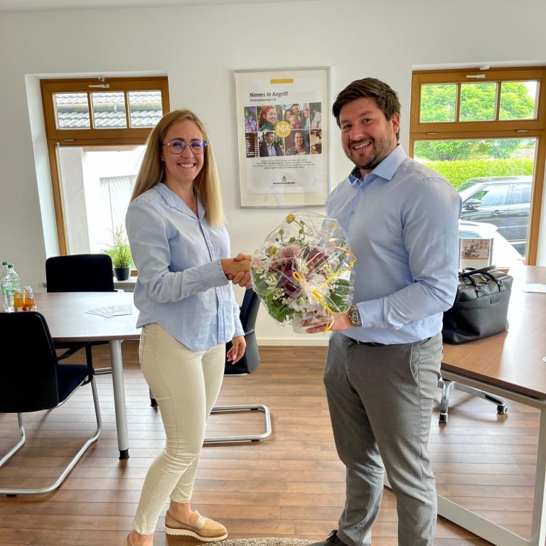 Versicherungen Nicole van Hattum Bernau am Chiemsee